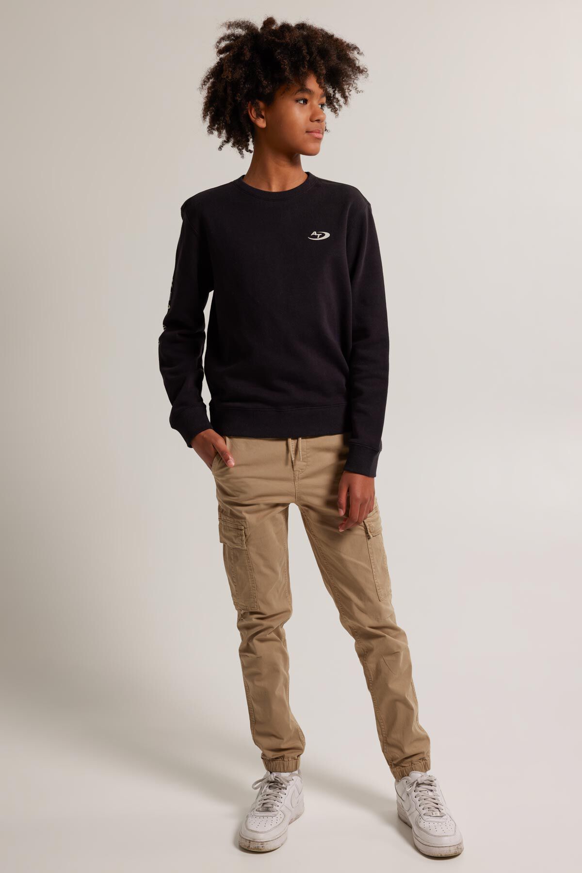 Broek Pharrell jr image number 1