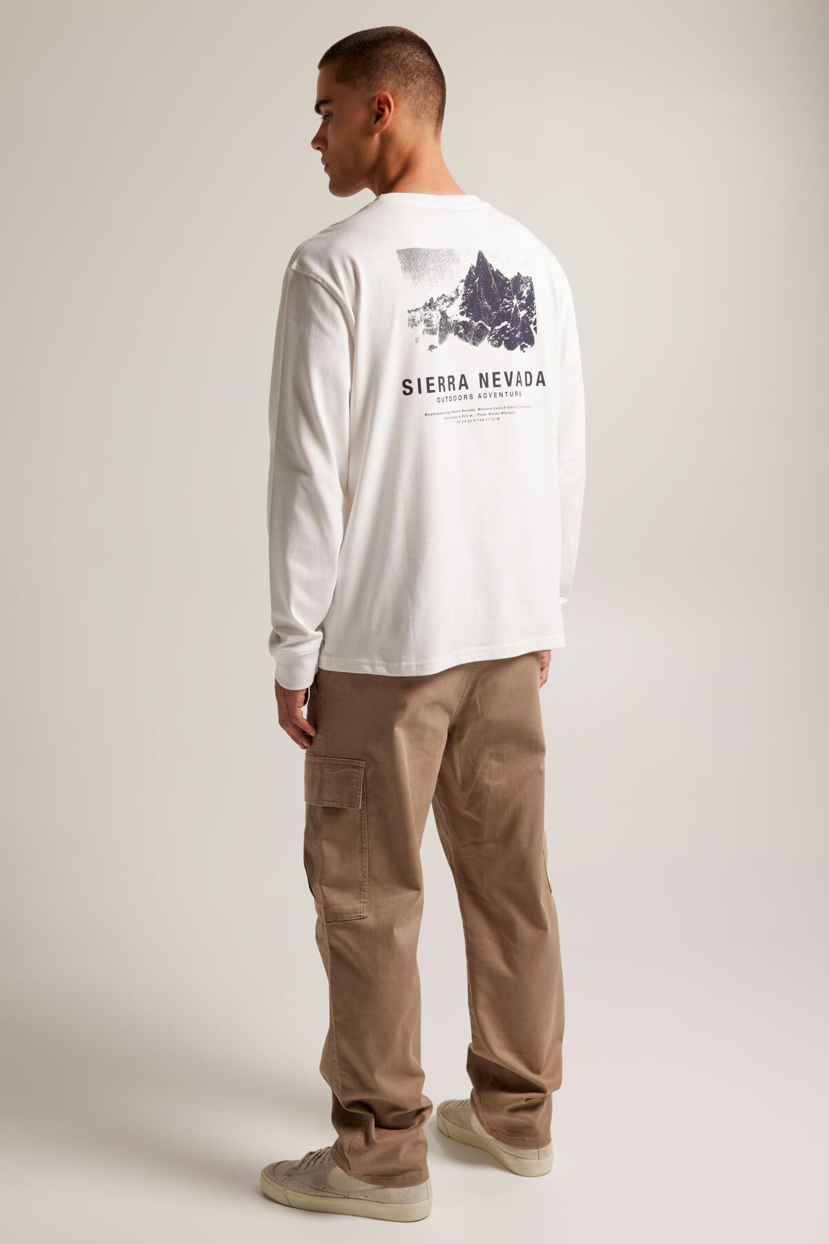 Long sleeve Larry image number 2