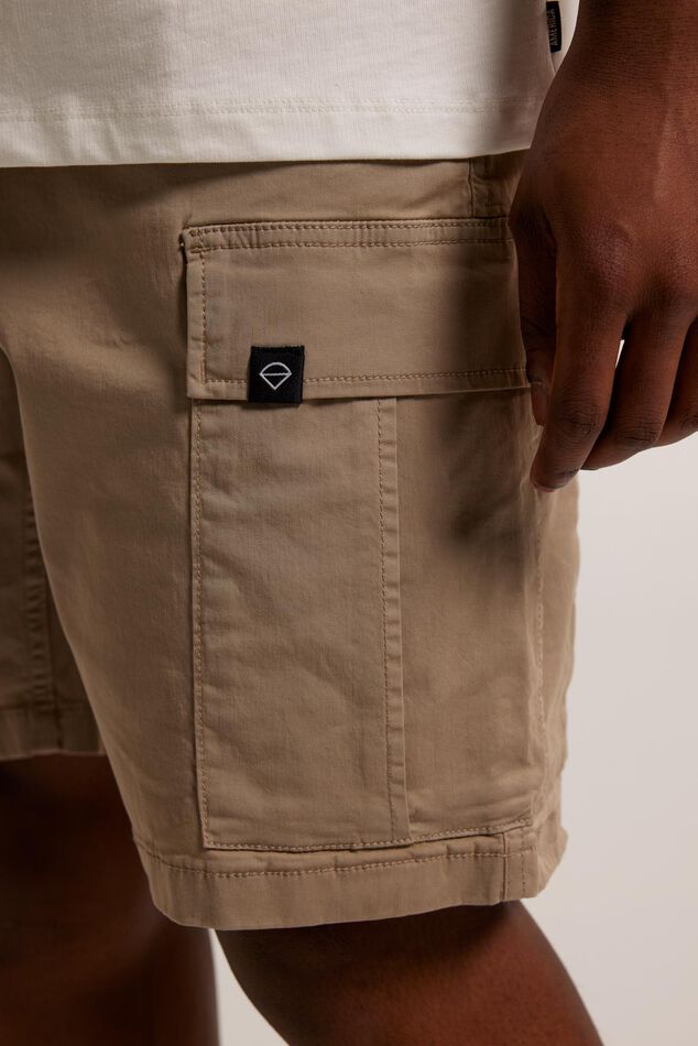 Short Neo image number 3