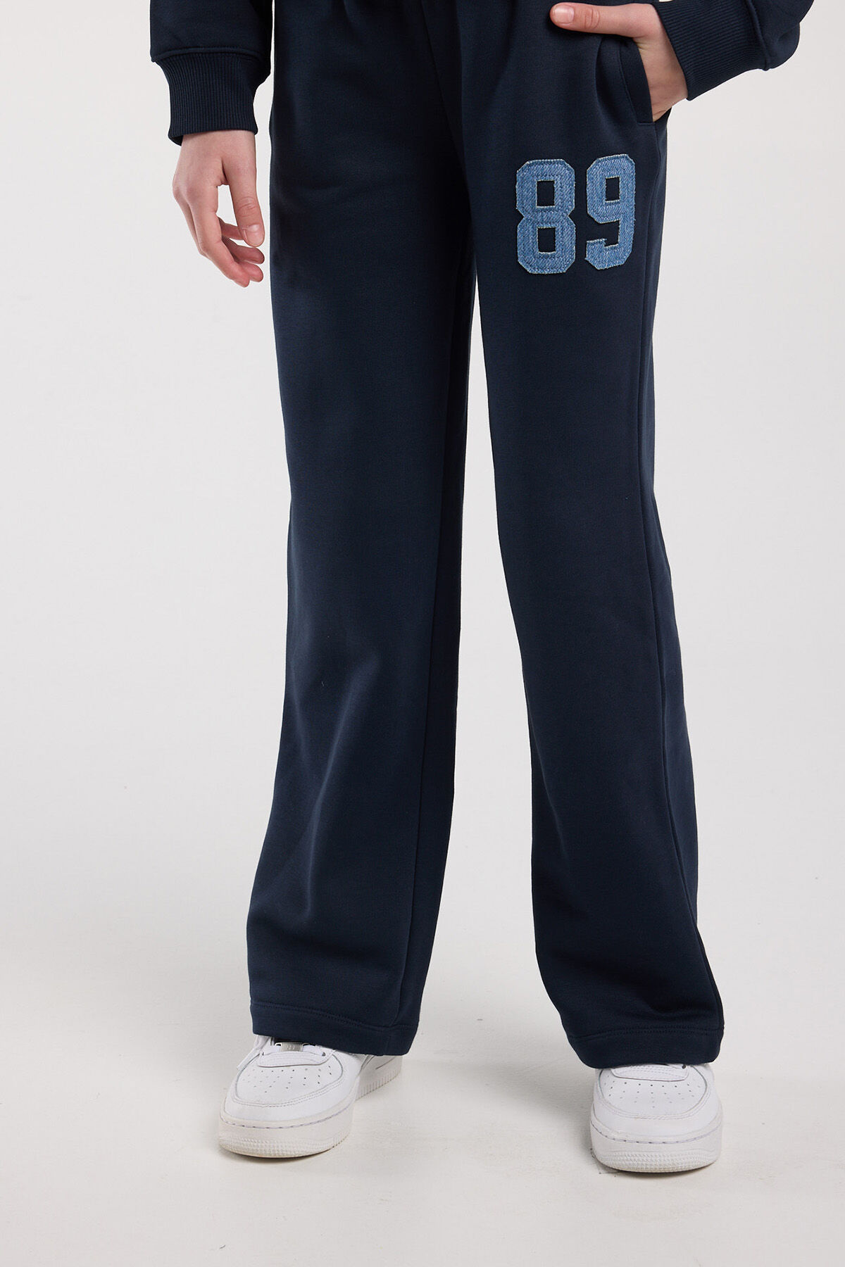 Cary JR image number 0