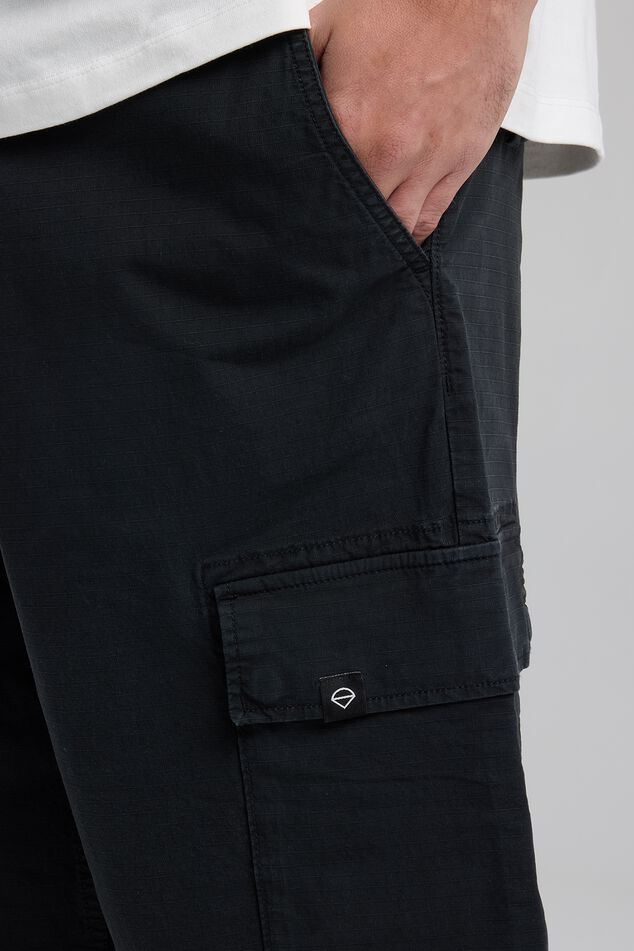 Short Noel image number 3