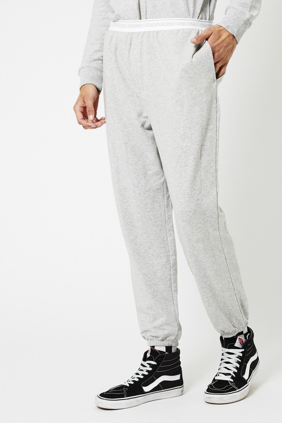 Jogger image number 1