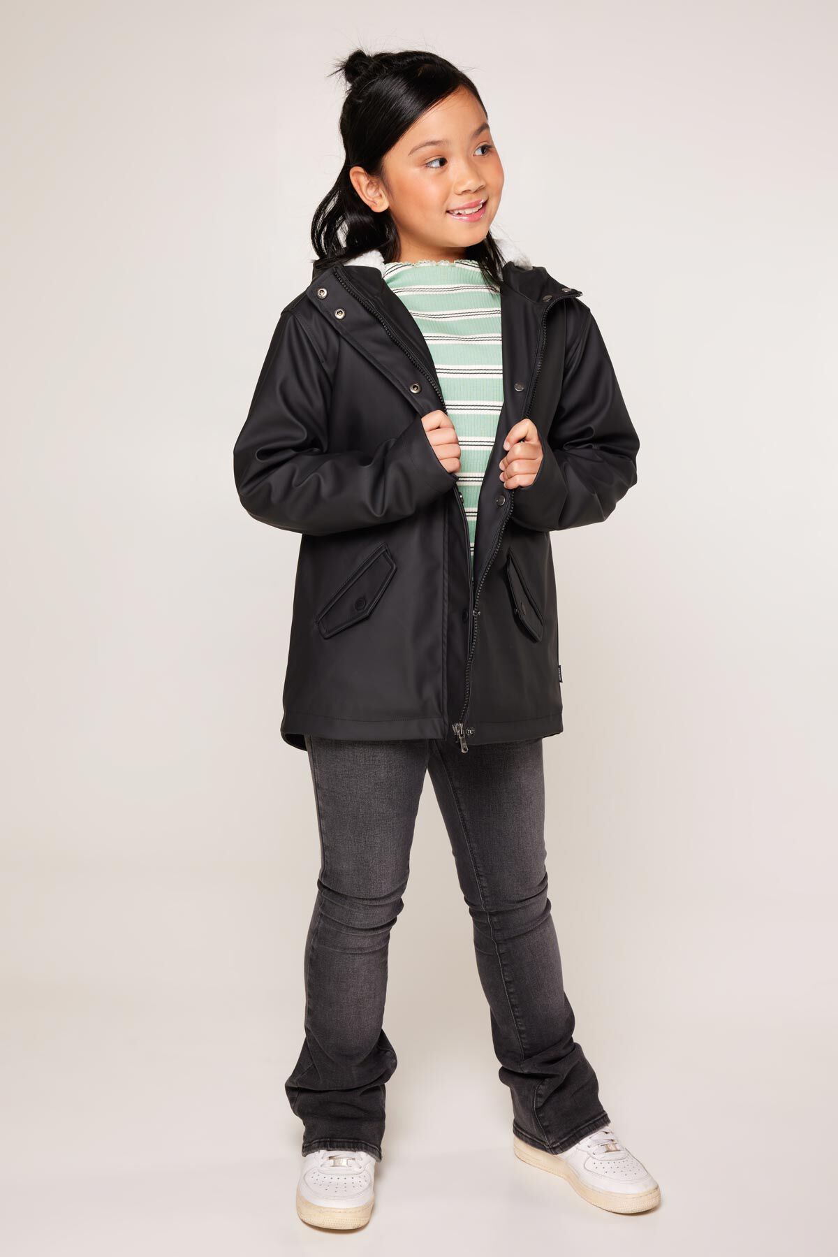 Girls black 2024 rain jacket
