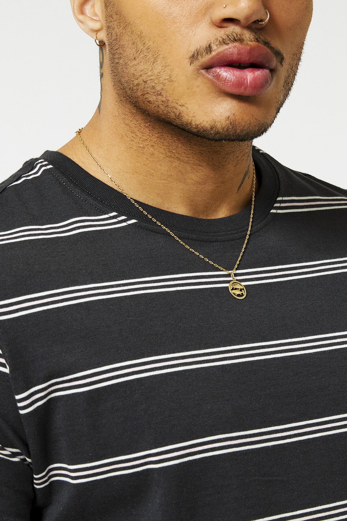 Elrow image number 3