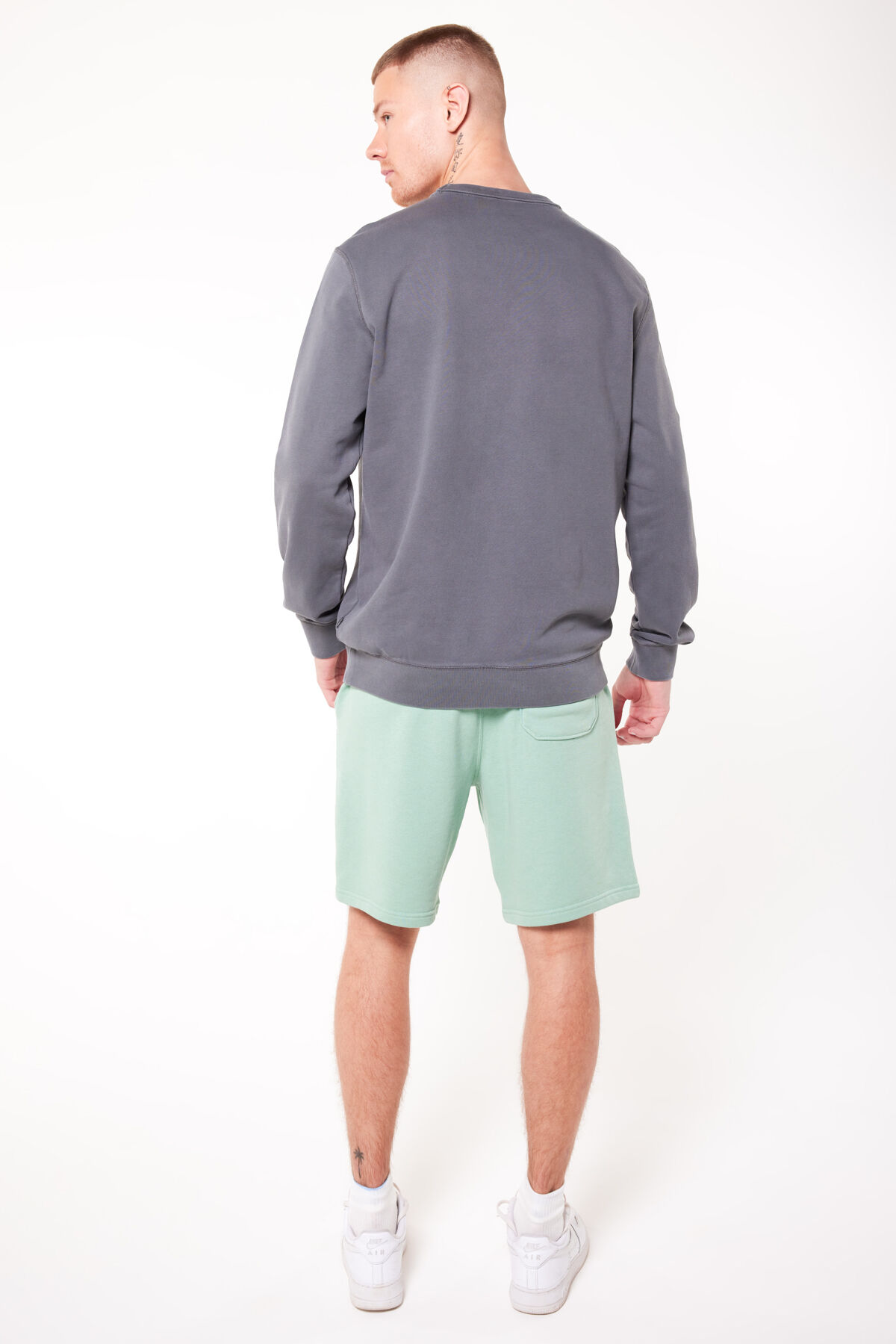 Short Sevan image number 2