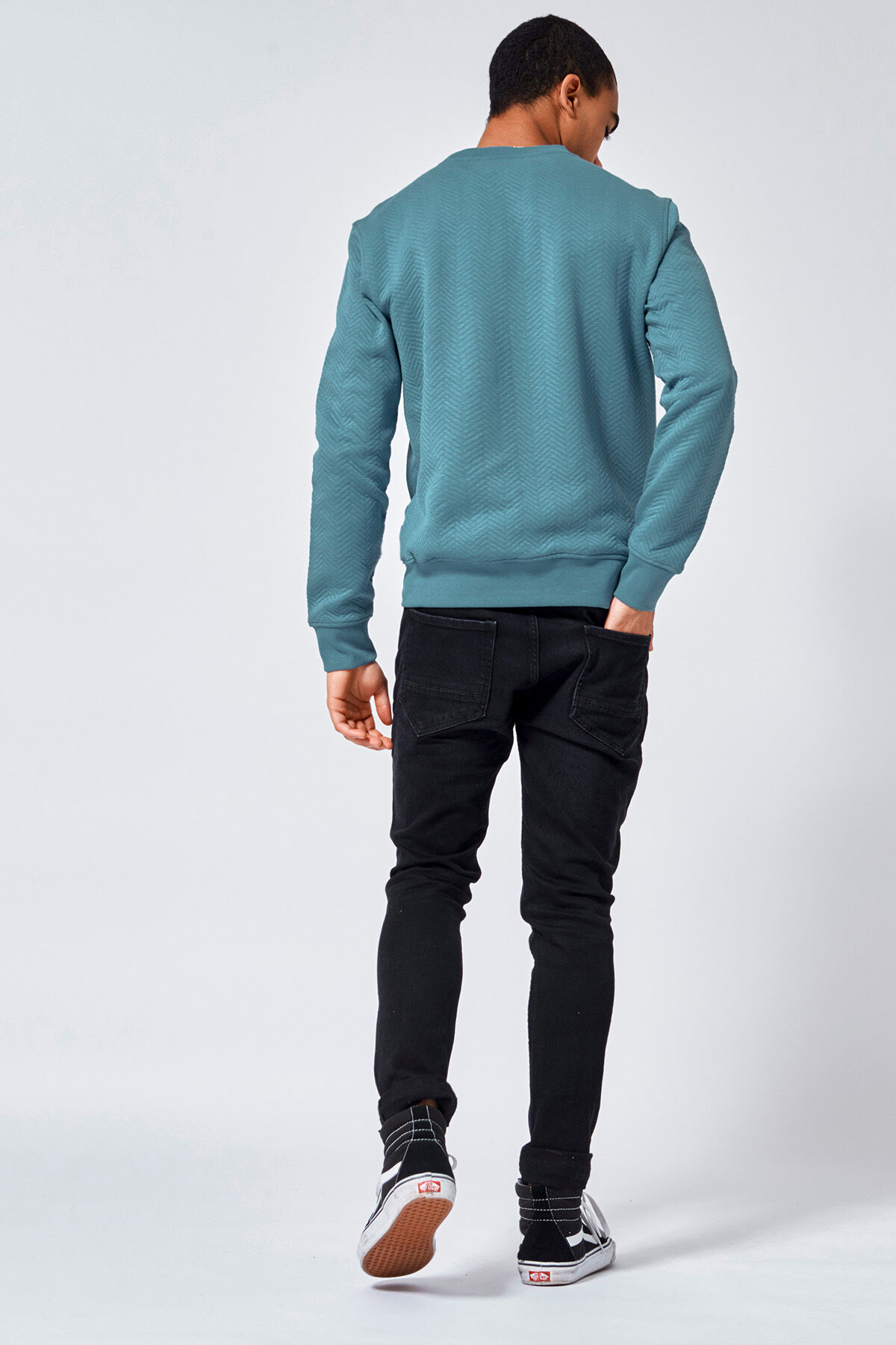 Sweater Saul image number 2