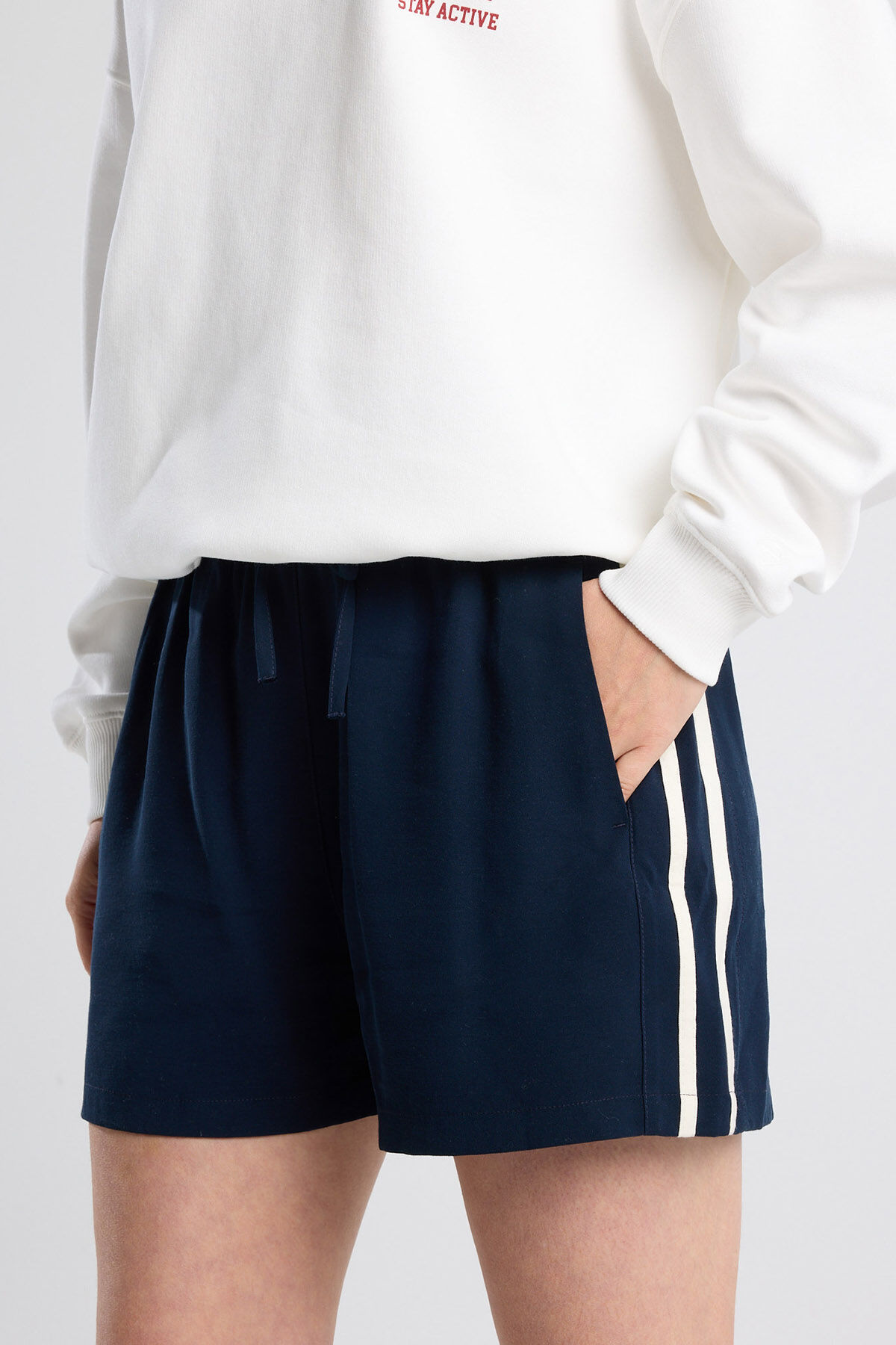 Natalie image number 3