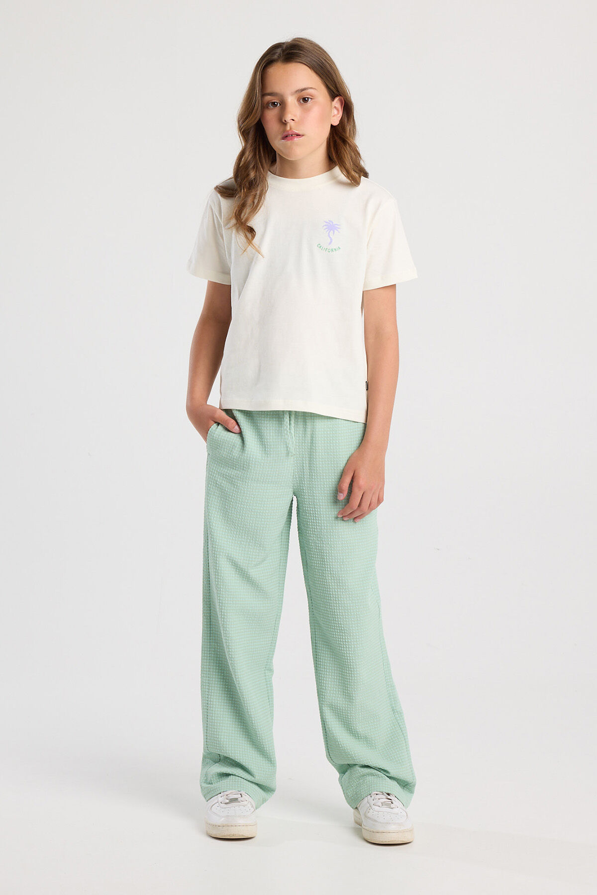 Paityn JR image number 1