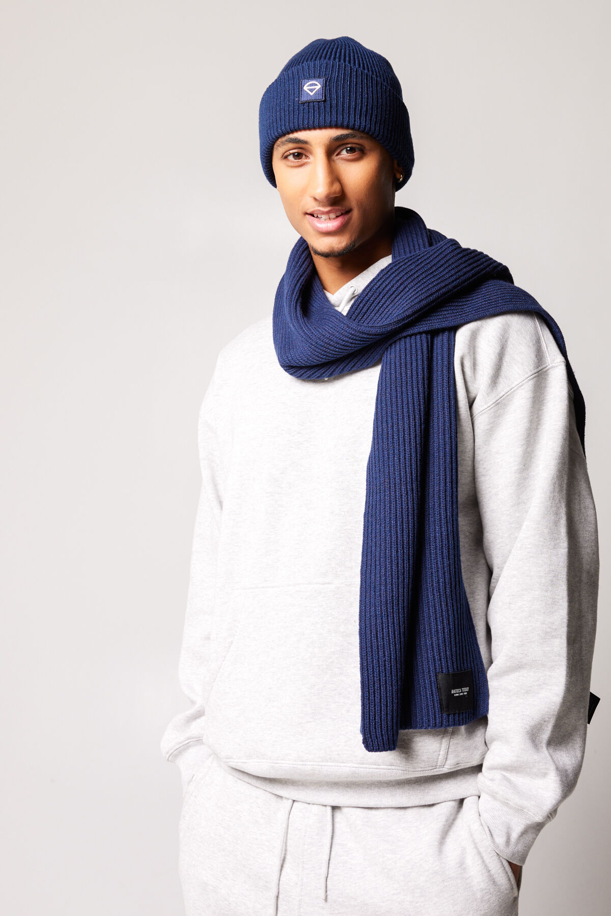 Scarf Alec image number 1