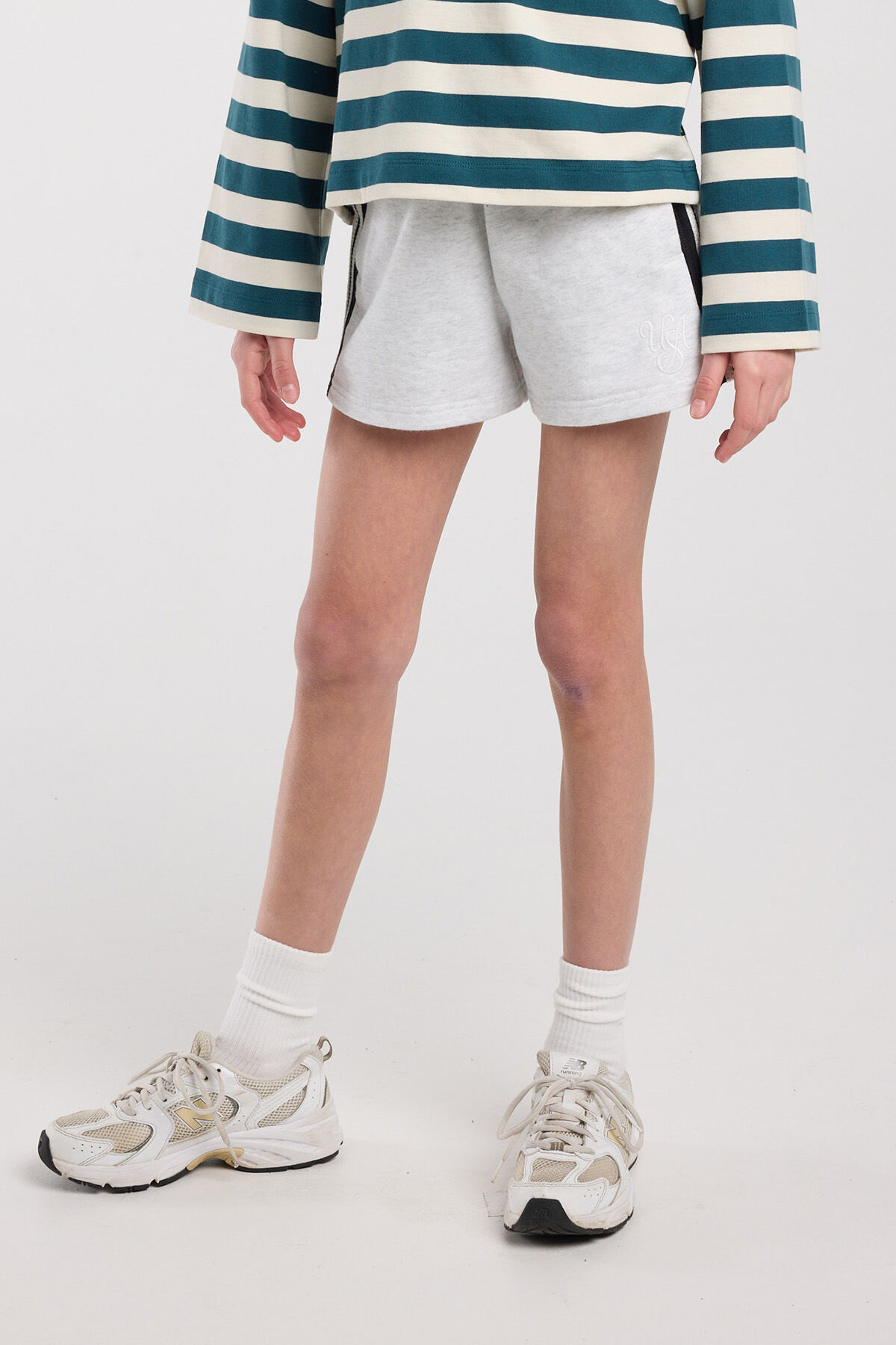 Neomie JR image number 0