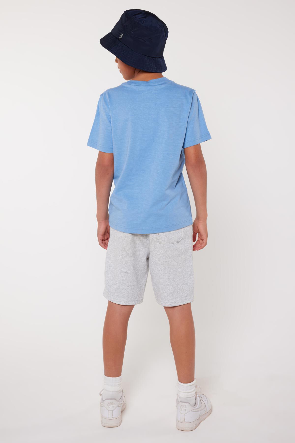 Short Sevan jr image number 2