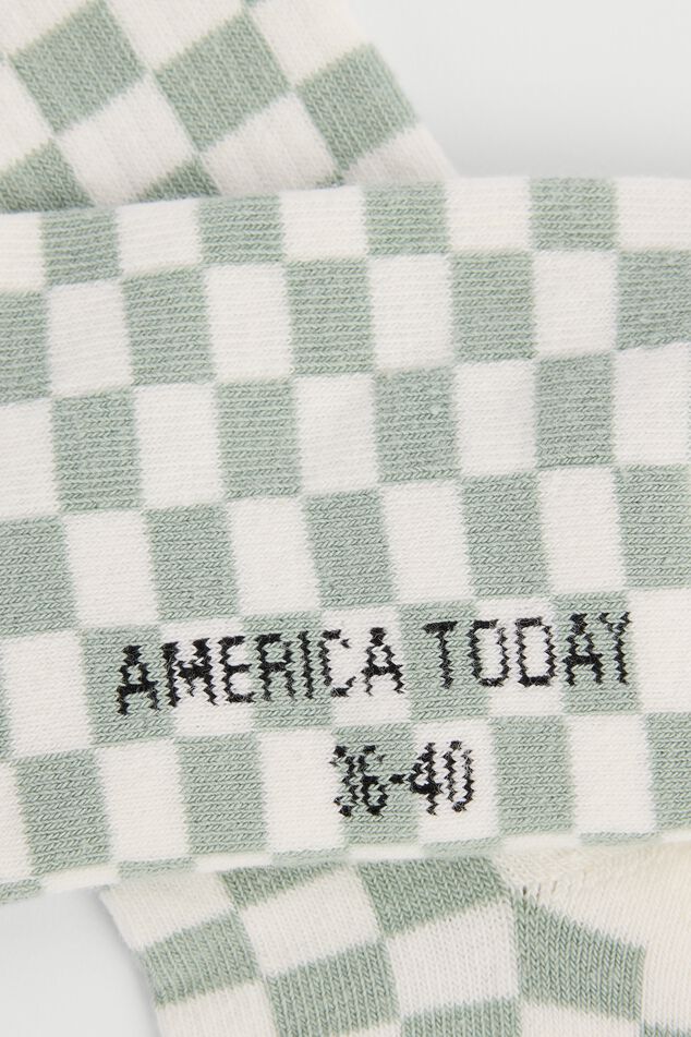 Tula B image number 1