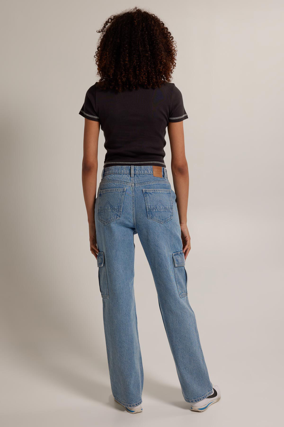 Essie image number 2