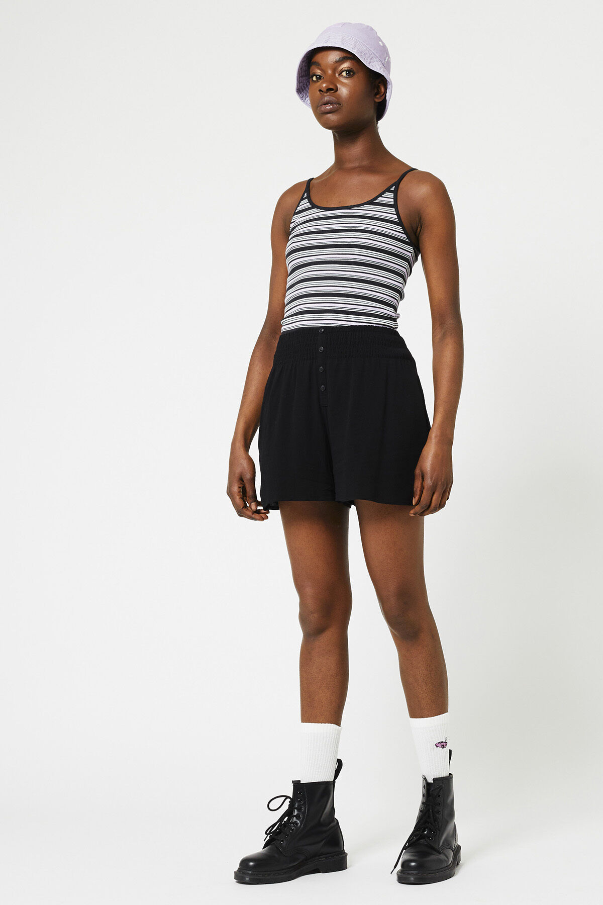 Short Nadine image number 0