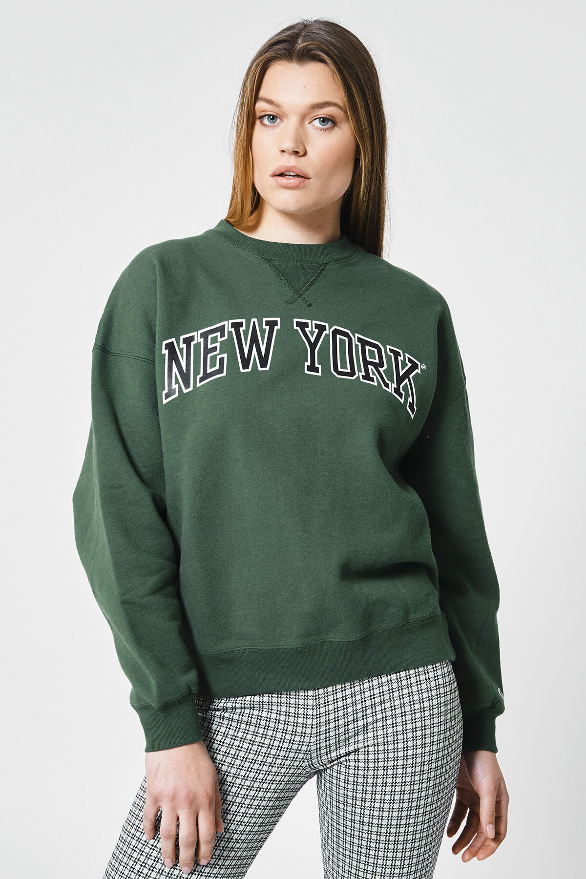 Sweater Sue image number 0