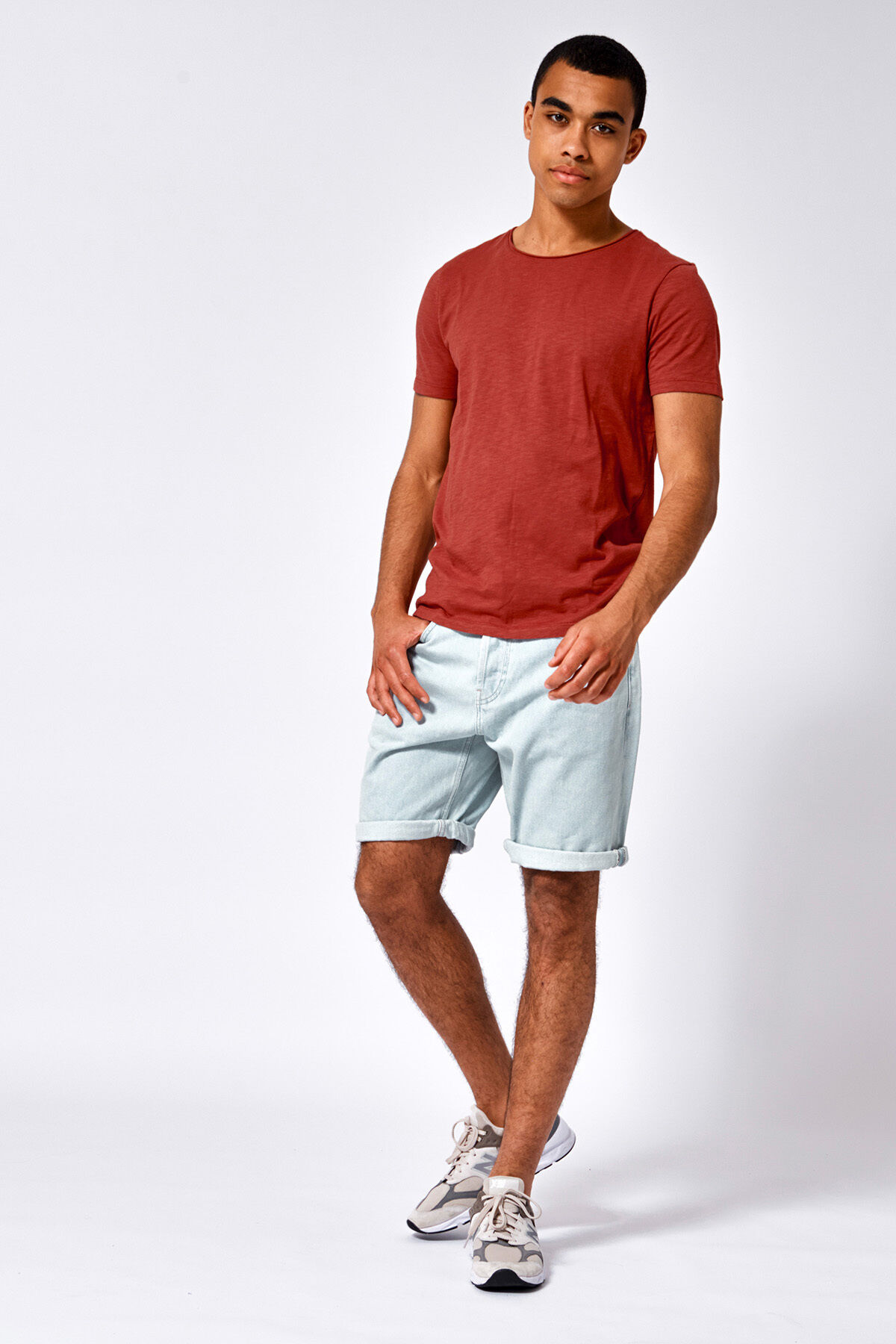 T-shirt Took image number 0