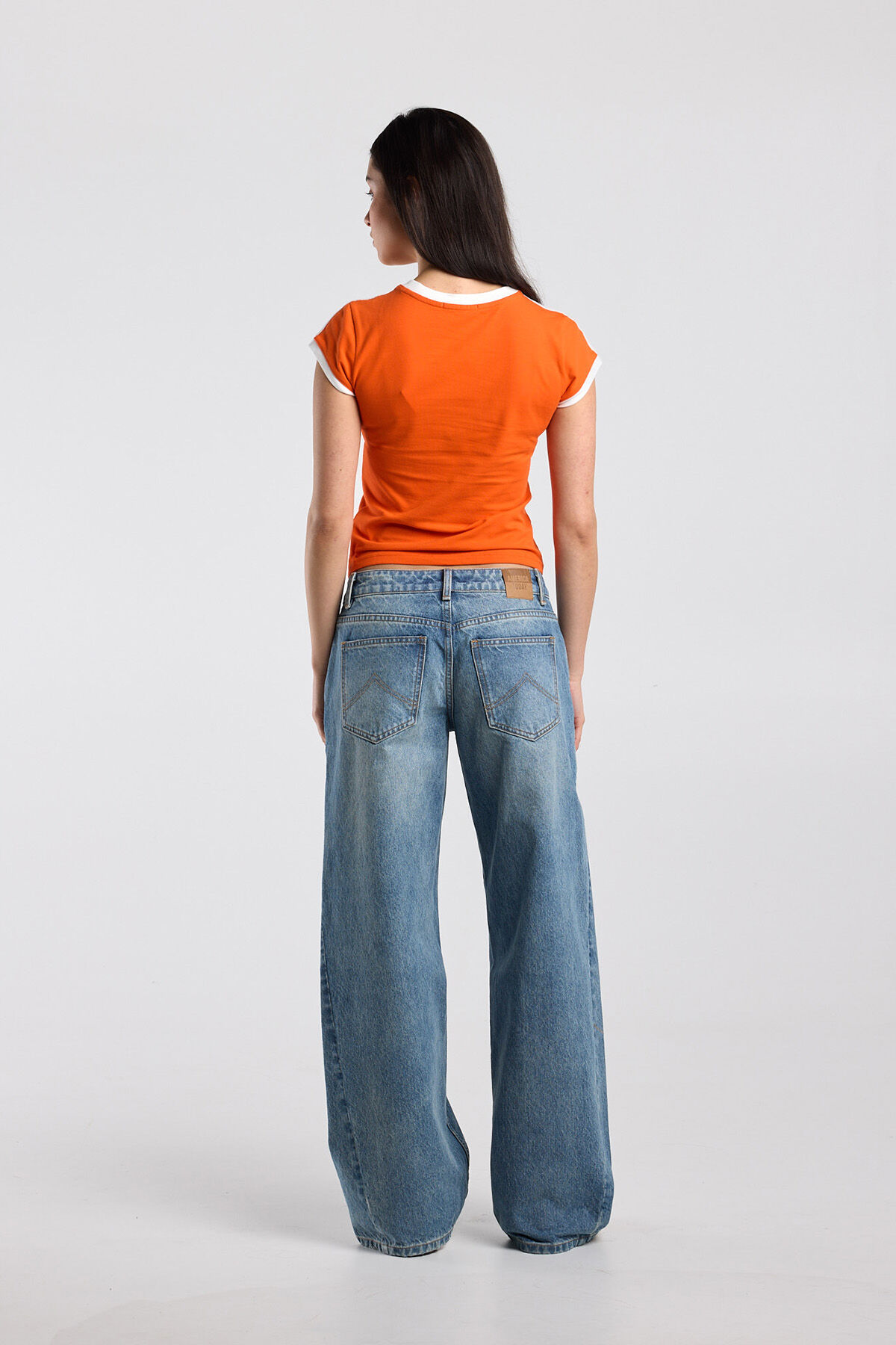 Elora image number 2