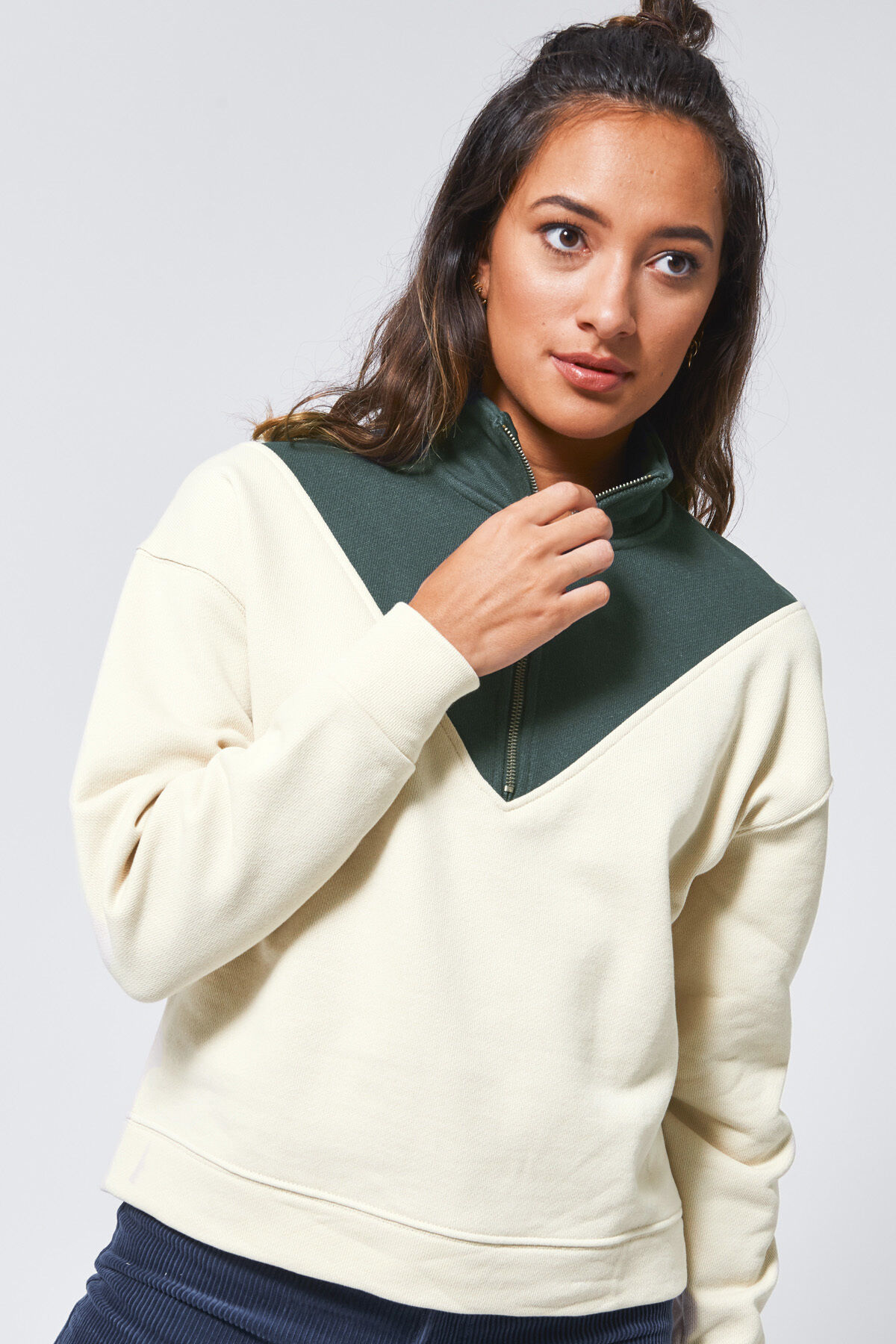 Sweater Siem image number 1