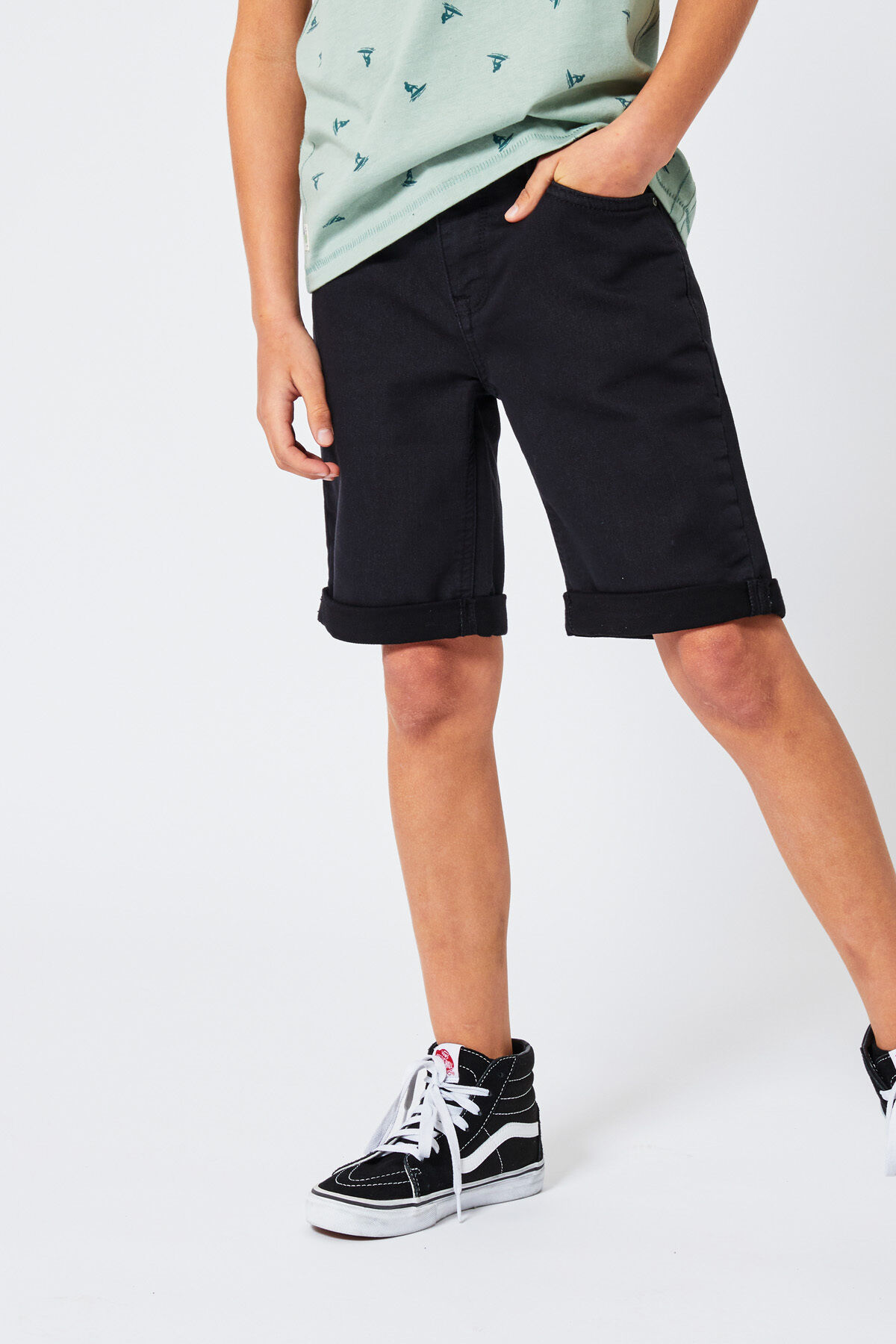 Short Nevil Jr image number 1