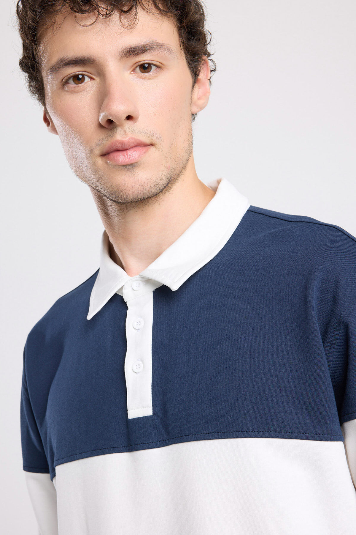 Lucas image number 3