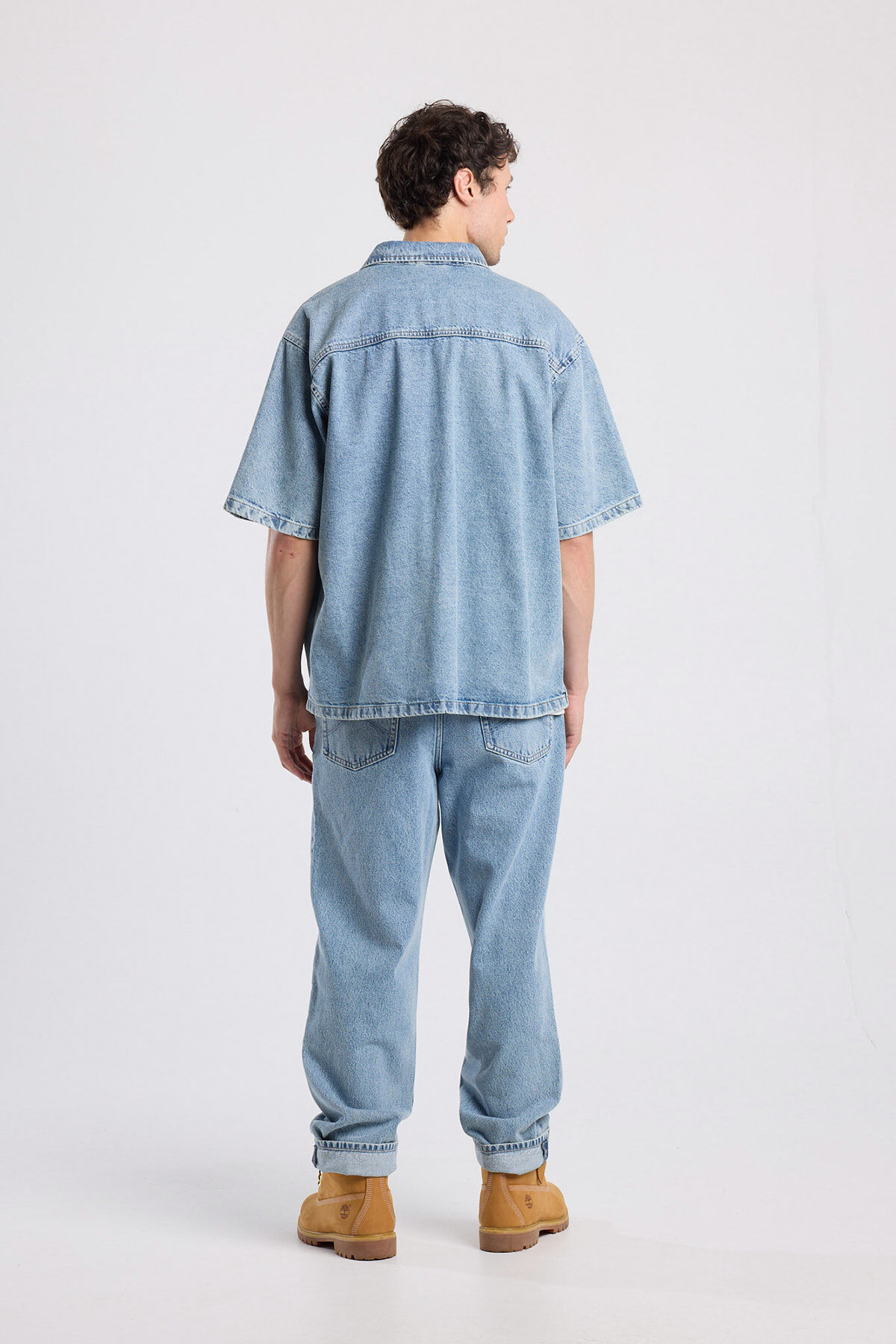 Izaan image number 2