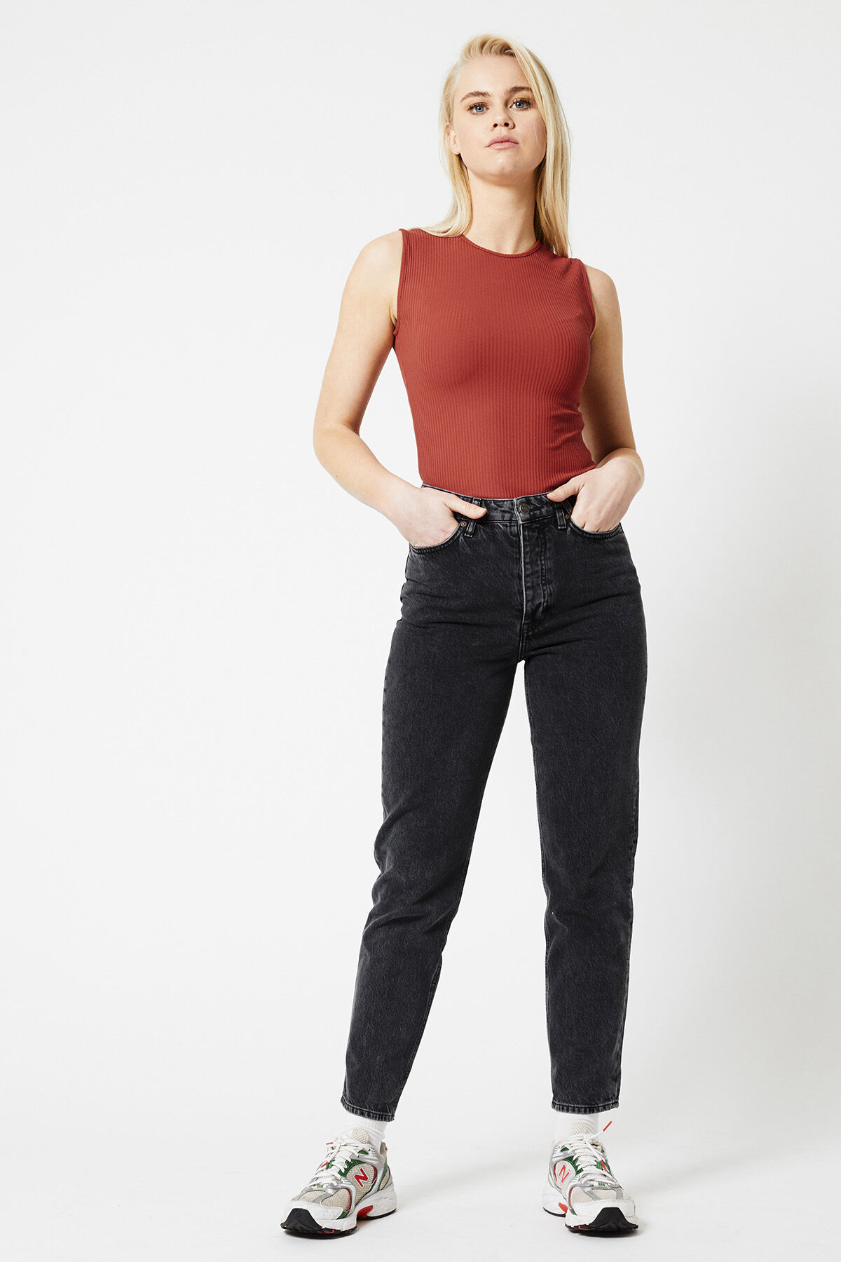 top Gina image number 0