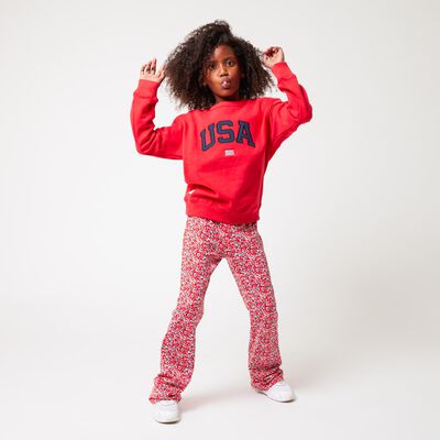 Sweater USA text embroidery