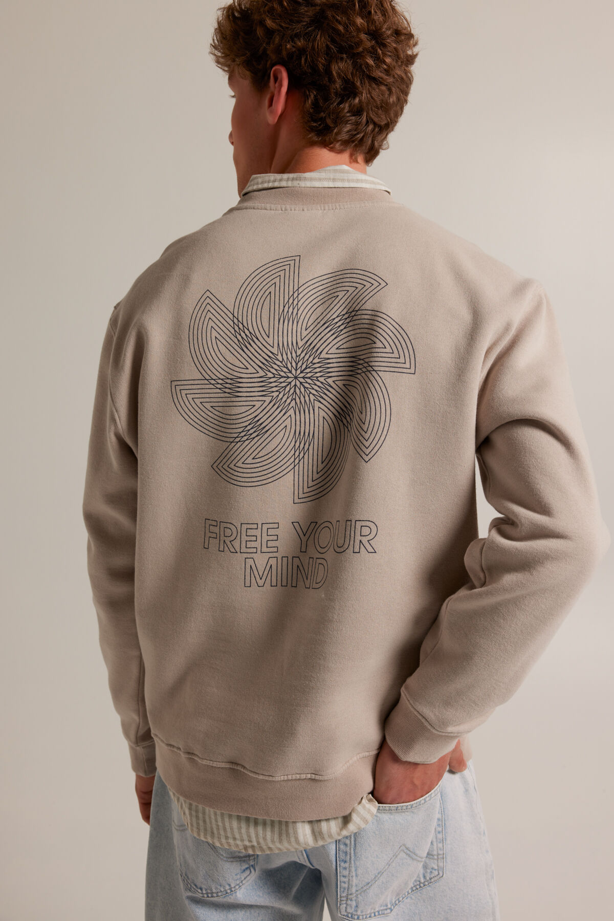 America today sweater heren clearance