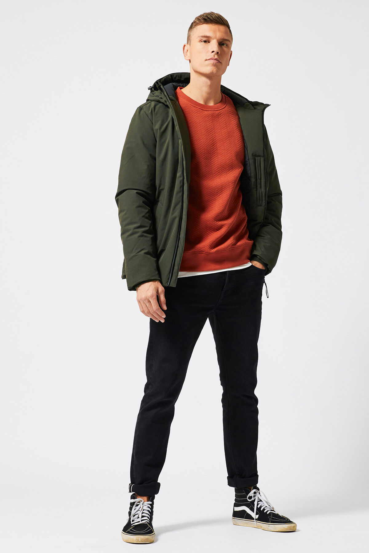 Jas Julian image number 1