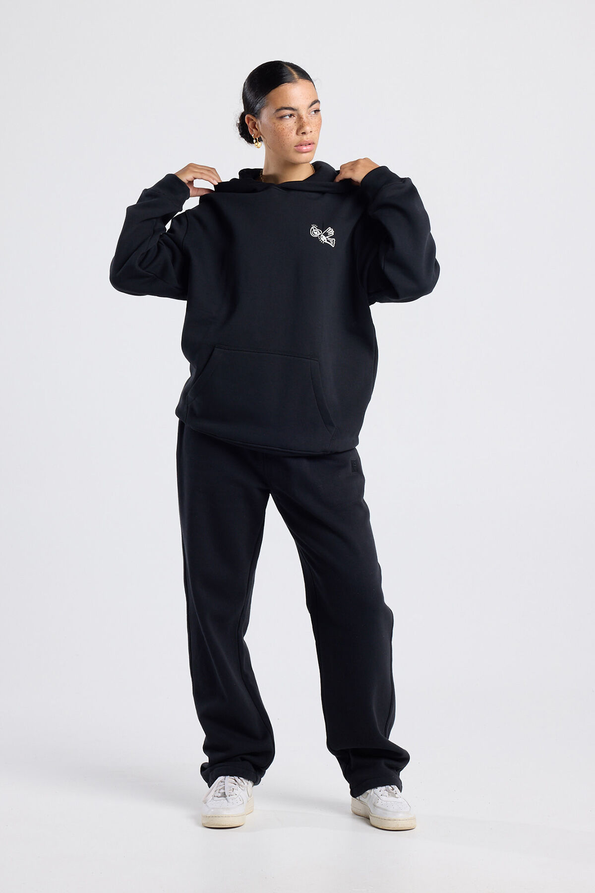 Santino hood image number 1