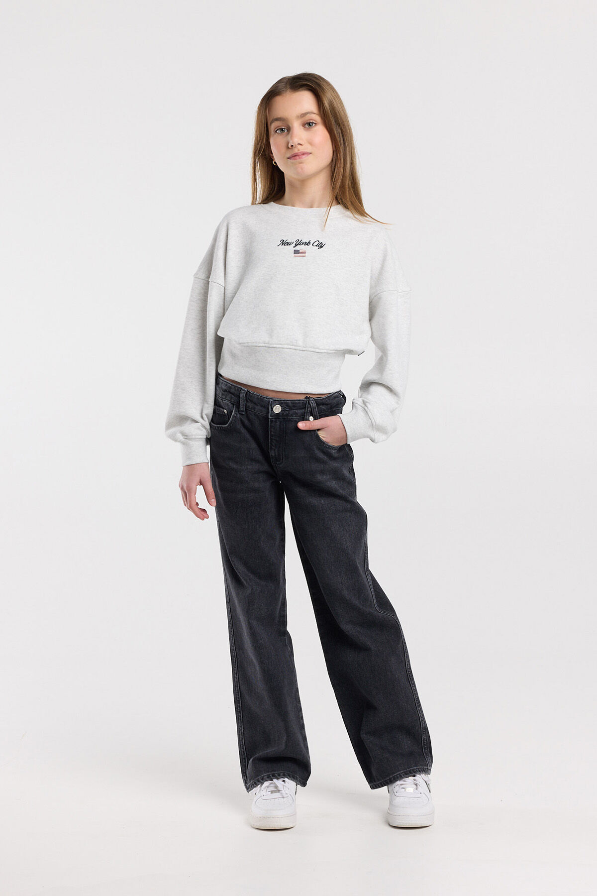 Sina JR image number 1