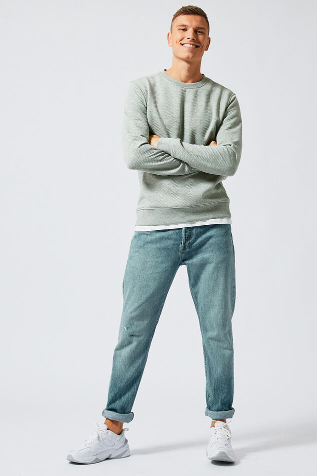 Sweater Saul image number 0