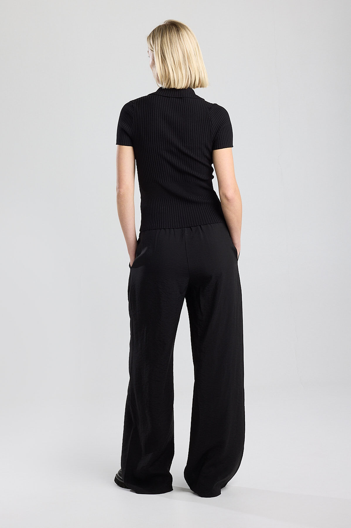 Phillis image number 2