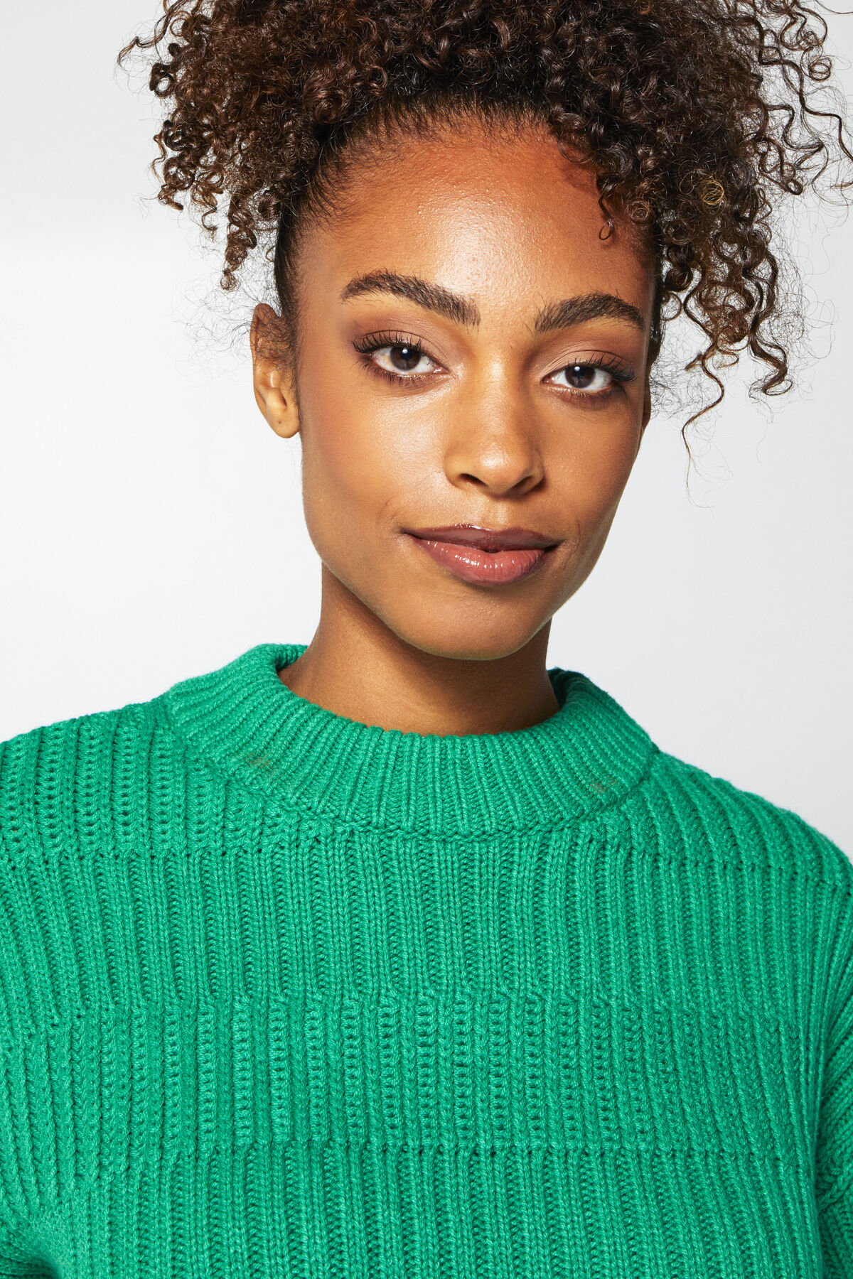 Pull Kendra image number 3