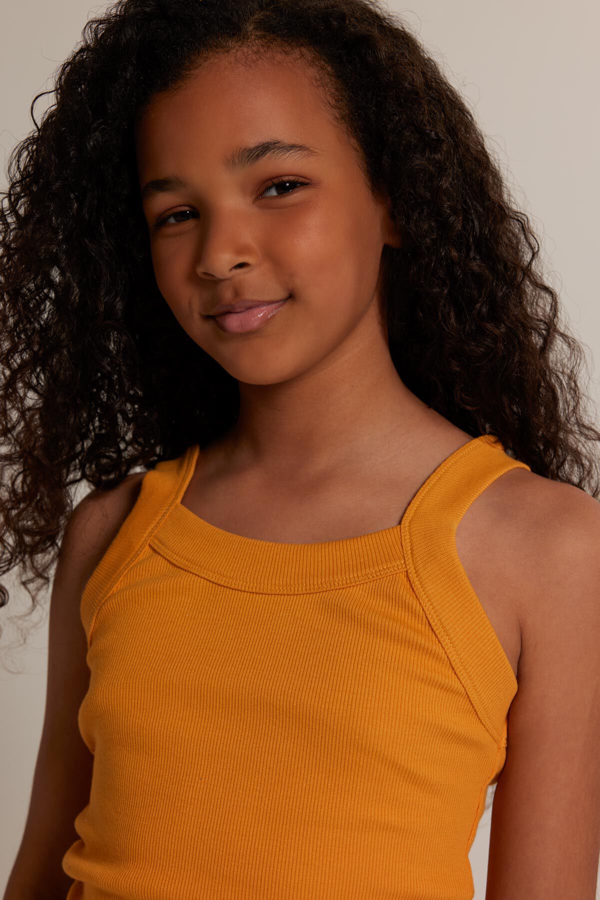 top Georgina JR image number 3