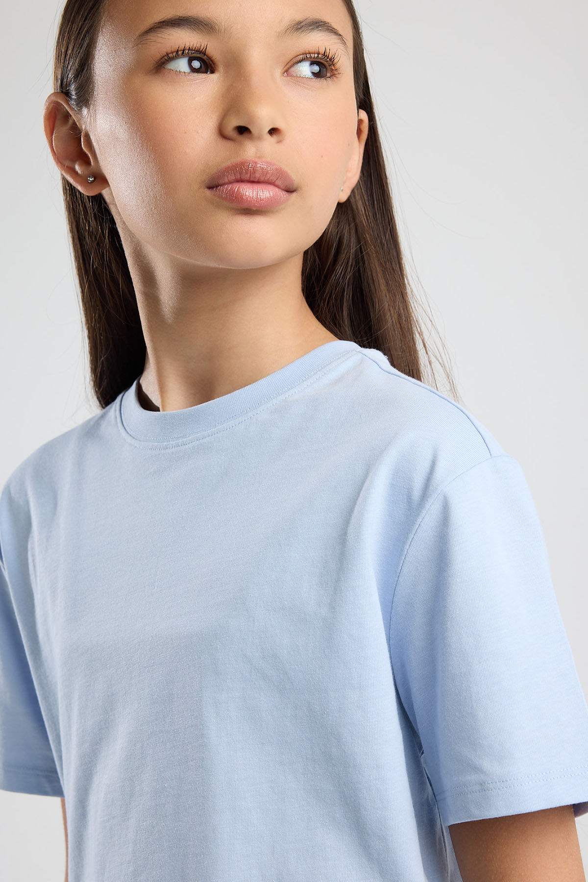 Esther JR image number 3