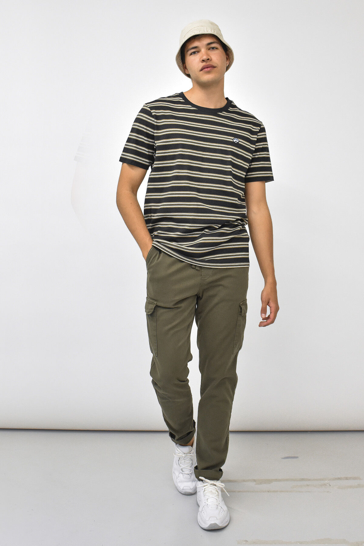 Trousers Patch image number 0