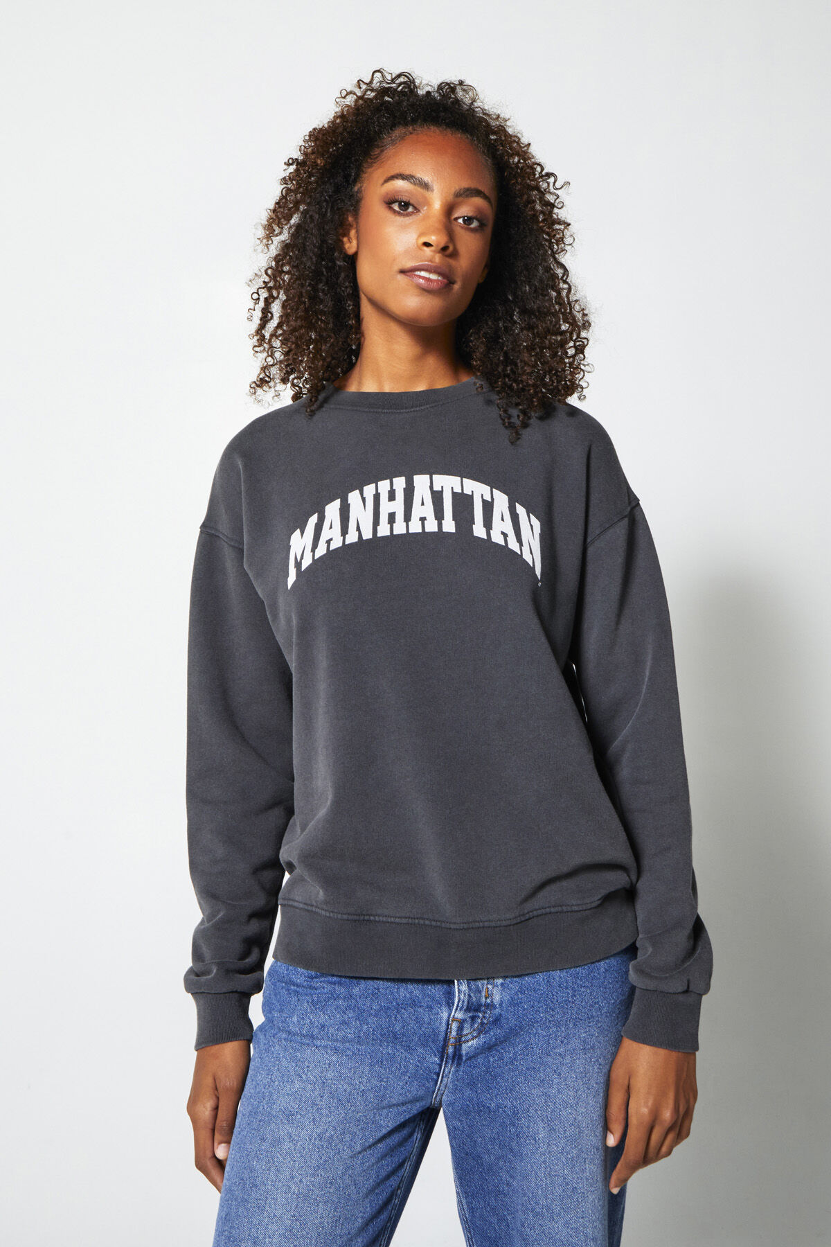 Manhattan art studio crewneck on sale