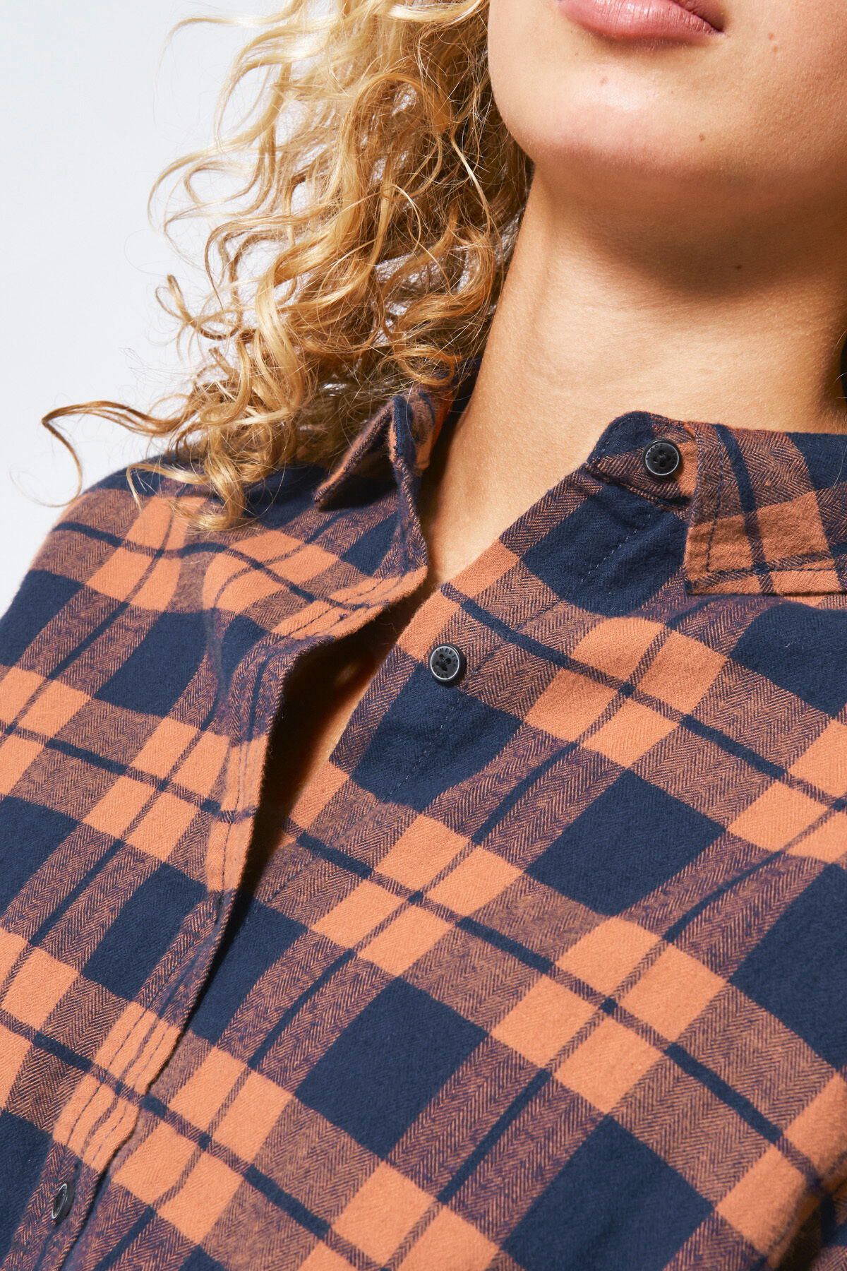 Blouse collar Britt Check image number 3