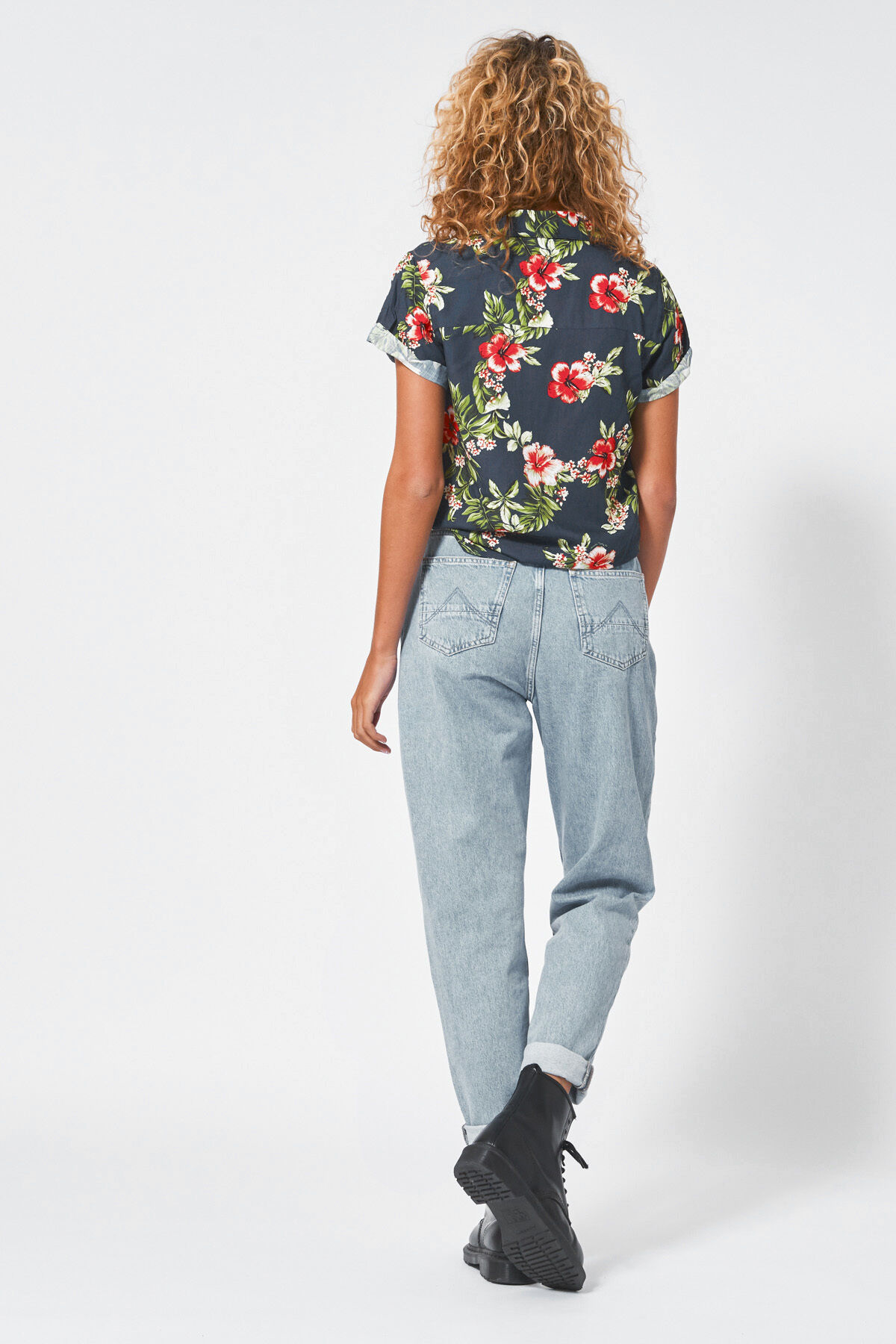 Blouse collar Ilse image number 2