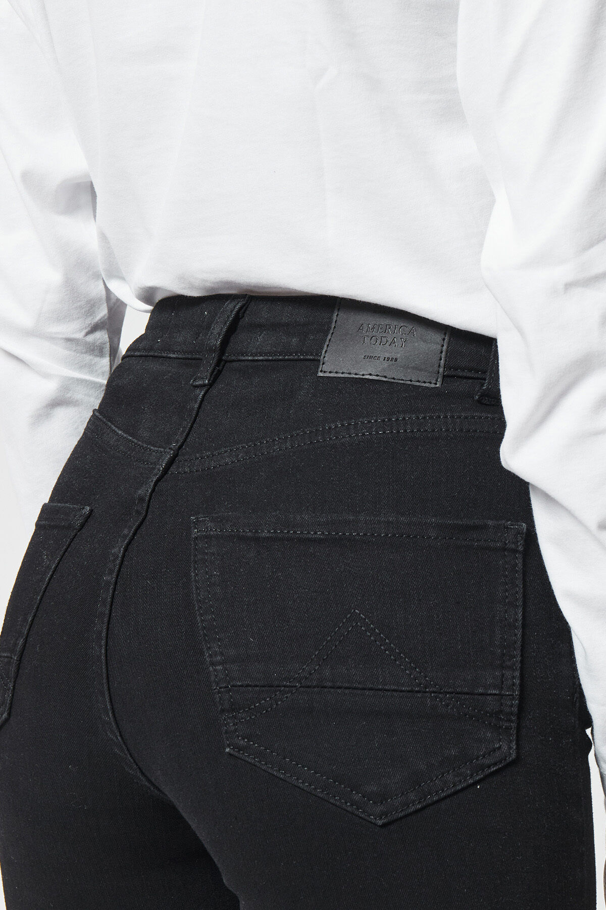 Jeans Faith image number 3