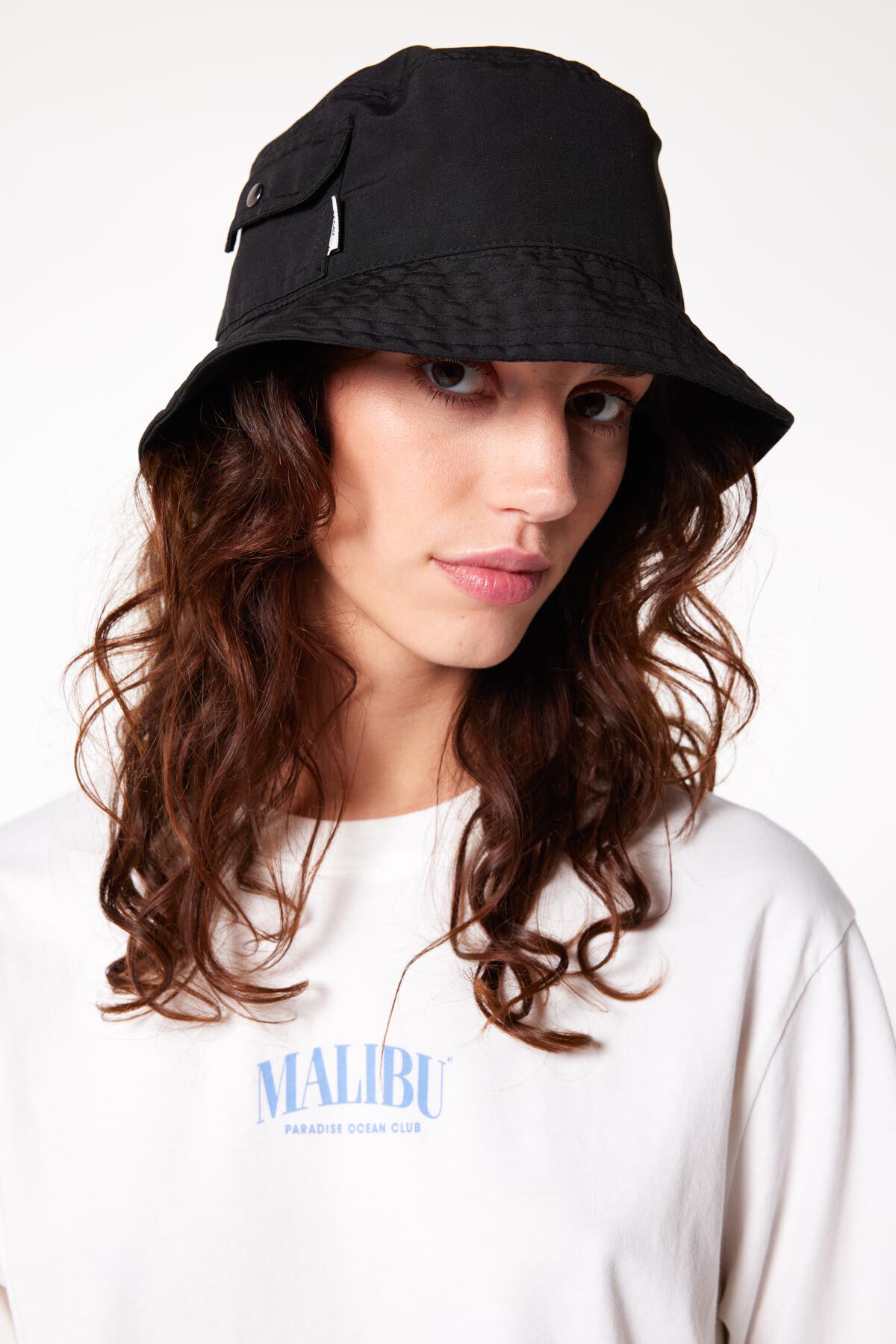 Hoed Manu image number 0