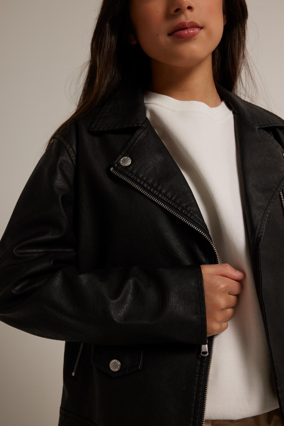 Jas Julie JR image number 3