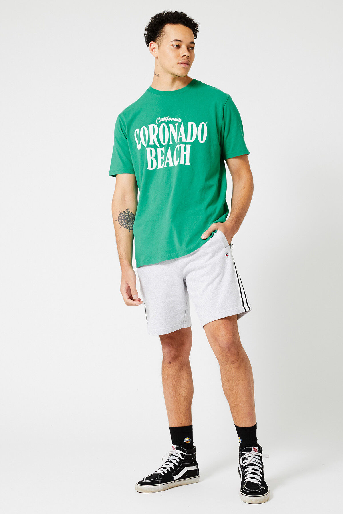 Eagle image number 0