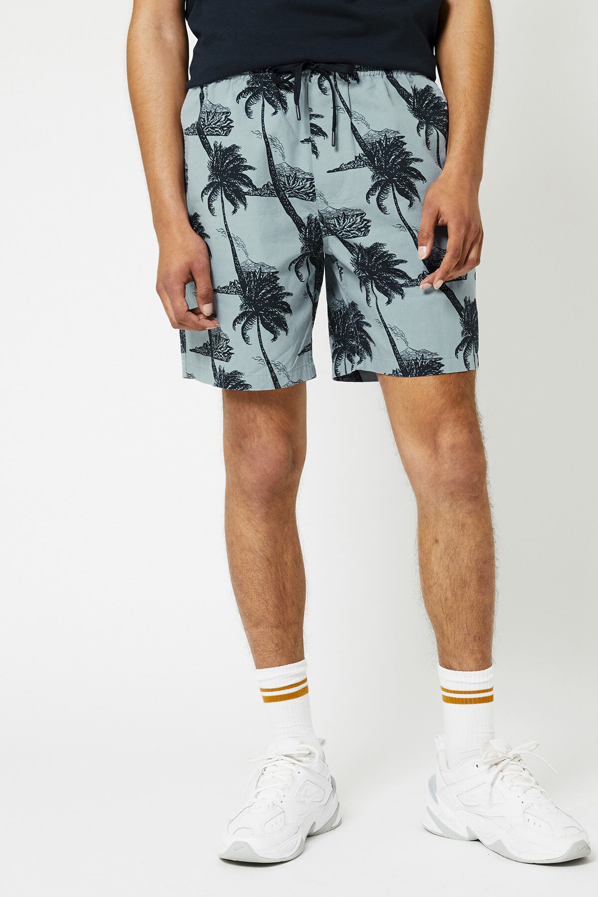 Short Nash image number 1