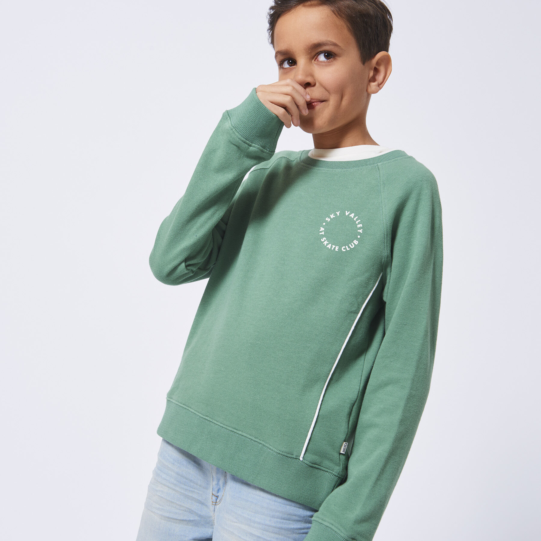 boys green sweatshirt