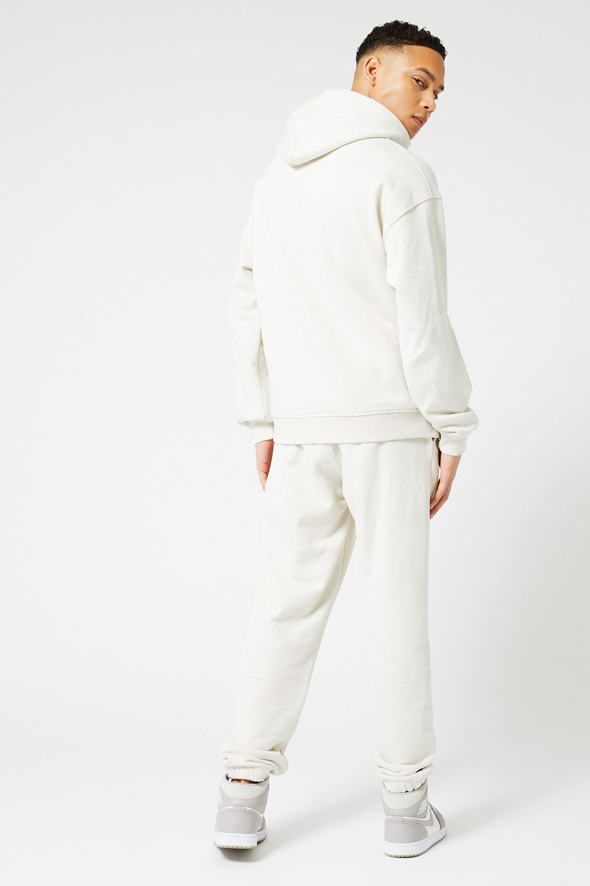 Crest image number 2