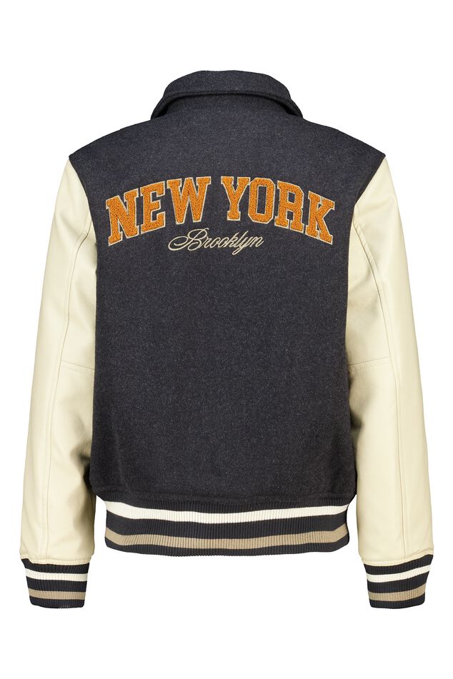 Jari JR image number 5