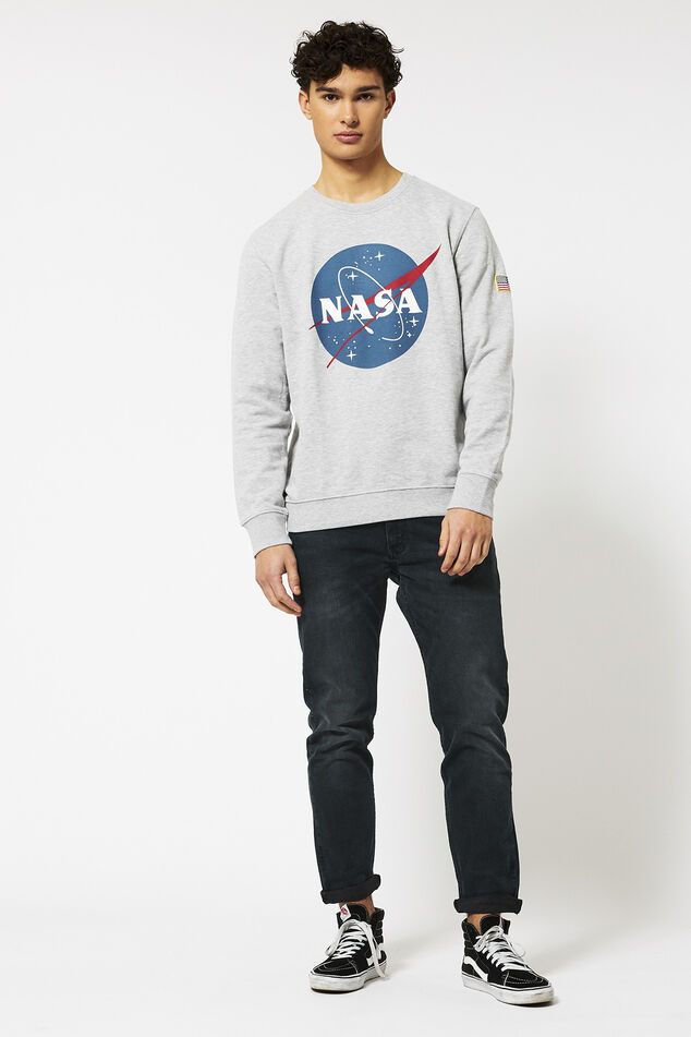 Sweater Solar crew image number 1