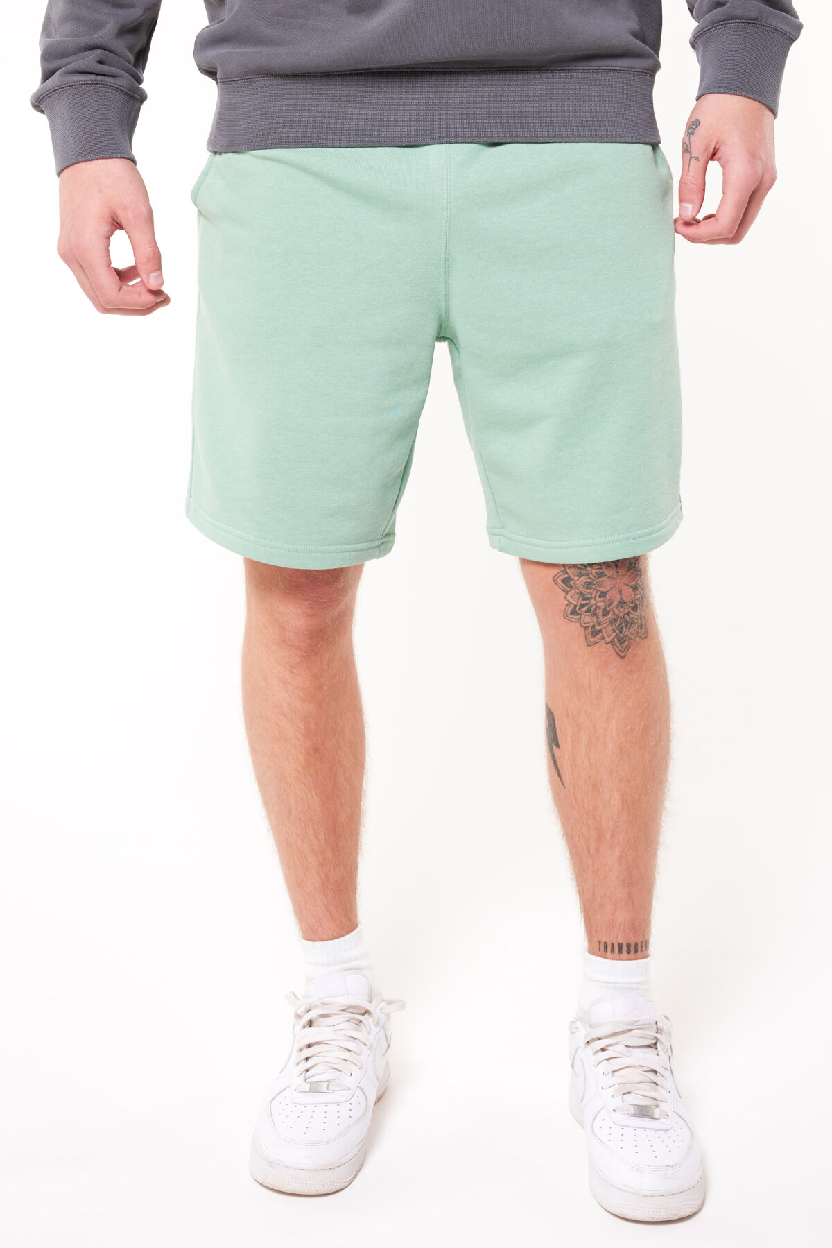 Short Sevan image number 1